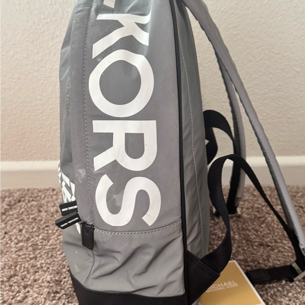 MICHAEL KORS REFLECTIVE GRAY/SILVER NYLON BACKPACK (EPJ032667) - Picture 7 of 13